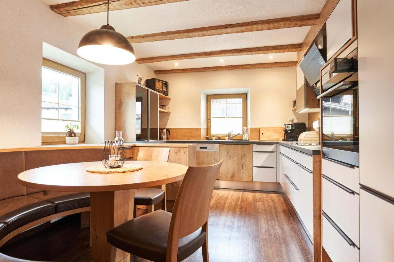 Ferienwohnung Schatz Breitenwang エクステリア 写真